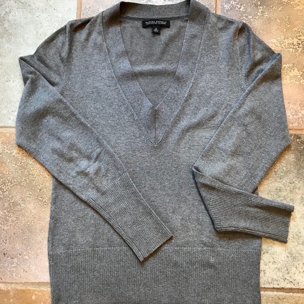 V neck sweater